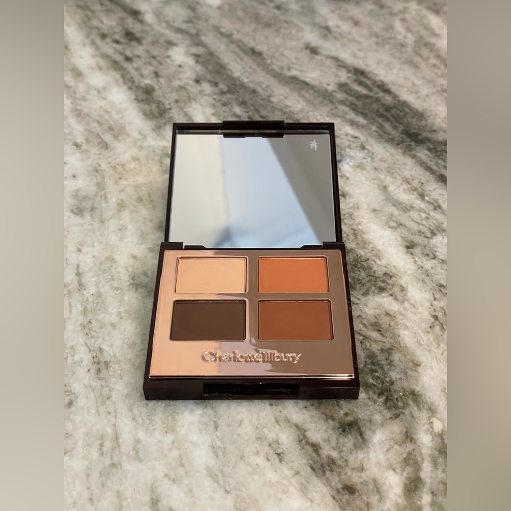 ⭐️ Charlotte Tilbury LUXURY Eyeshadow Palette DESERT HAZE BAX0CC $58 🏷️